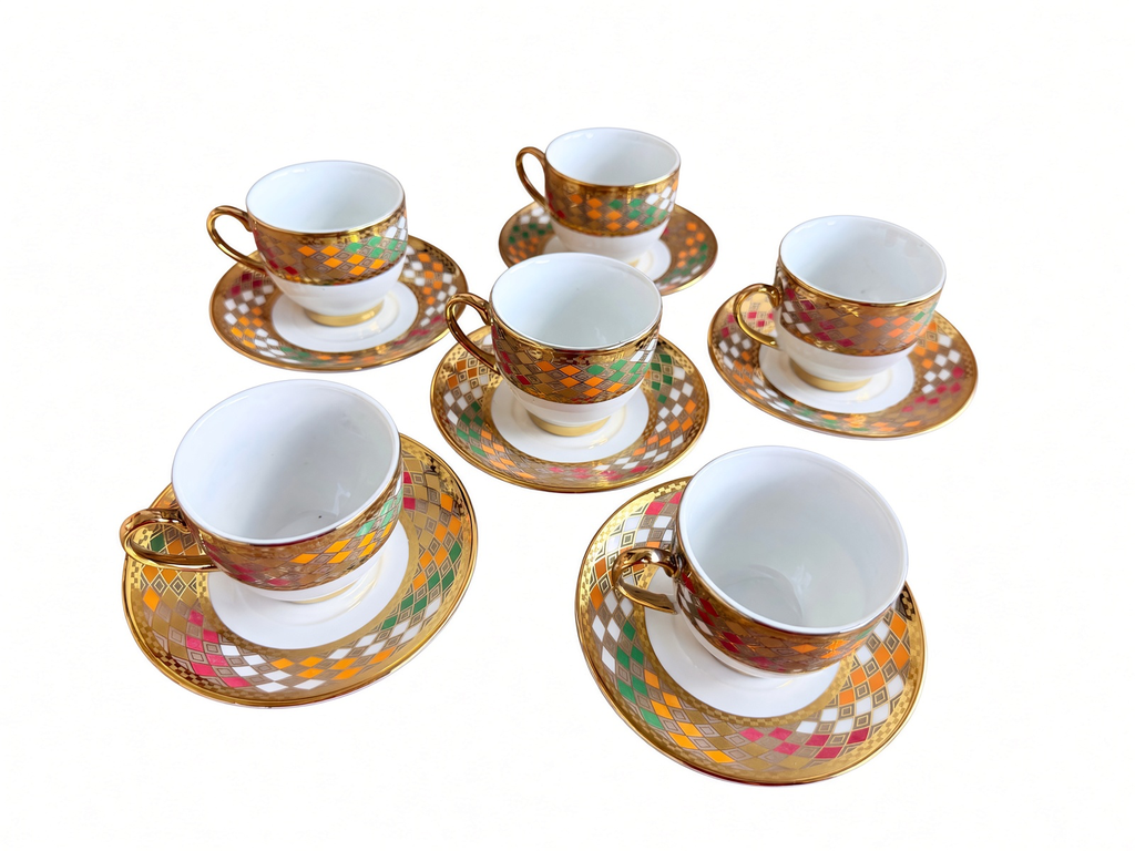 6 Electroplate Coffee Cups And Saucers With Handle (Grid)
