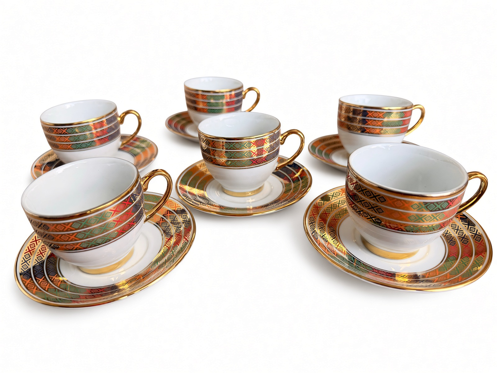 6 Electroplate Coffee Cups And Saucers With Handle (Strip) 